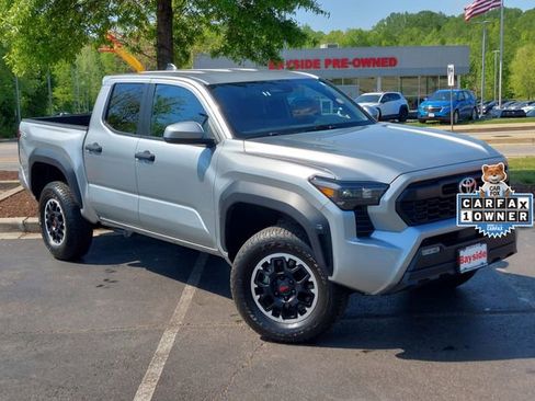 Certified 2024 Toyota Tacoma TRD Off-Road AWD/4WD image 2