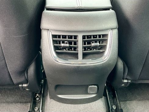 Used 2025 Chevrolet Malibu LT image 29