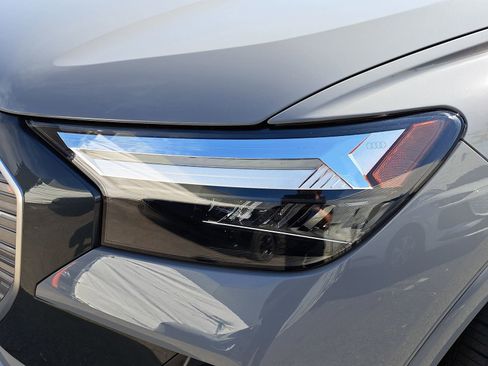 Certified 2024 Audi Q4 e-tron Premium image 35