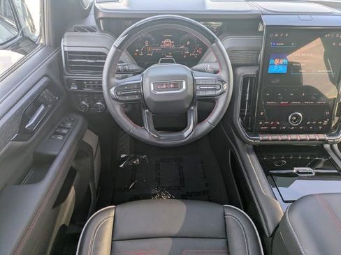 Used 2025 GMC Yukon AT4 Ultimate image 13