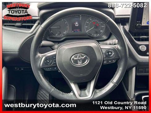 Certified 2023 Toyota Corolla Cross LE w/ Moonroof Package AWD/4WD image 14