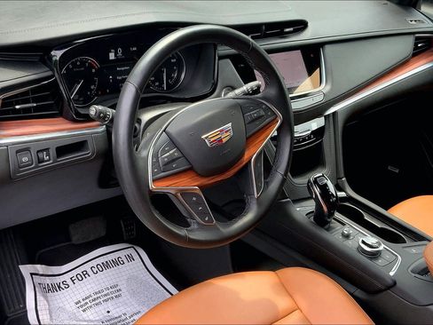 Used 2024 Cadillac XT5 Premium Luxury AWD/4WD image 15