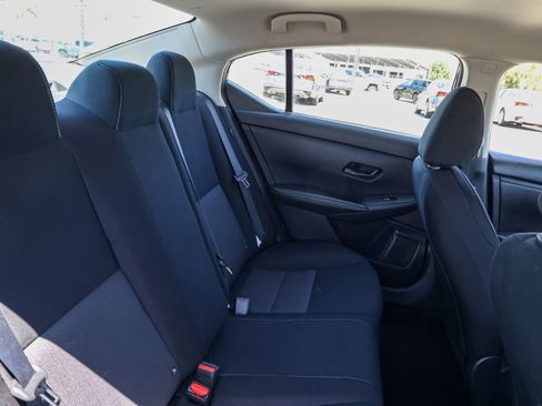 Used 2024 Nissan Sentra SV FWD image 17