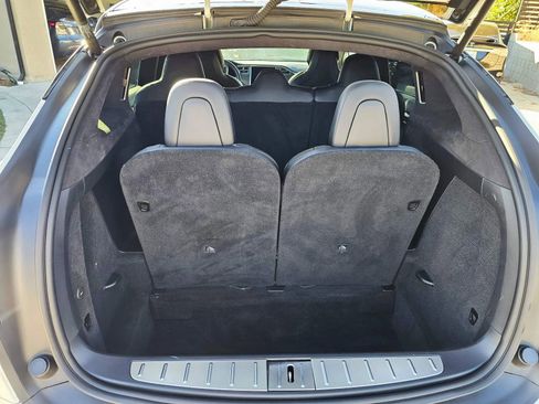 Used 2017 Tesla Model X 75D image 8