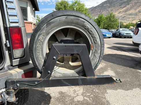 Used 2009 HUMMER H2 Luxury AWD/4WD image 13