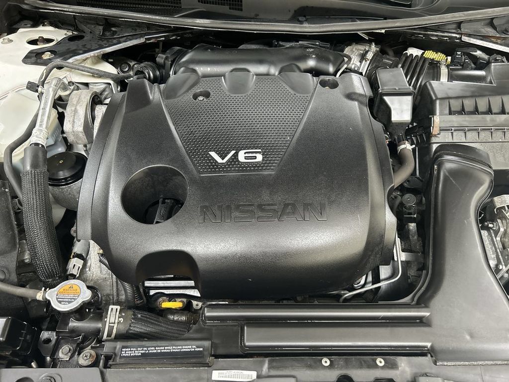 Used 2019 Nissan Maxima 3.5 S w/ Floor Mat Group FWD image 23