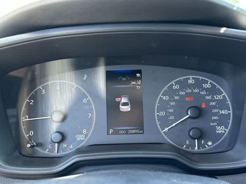 Used 2025 Toyota Corolla LE FWD image 6