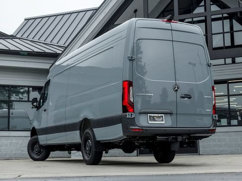 New 2026 Mercedes-Benz Sprinter 2500 image 2