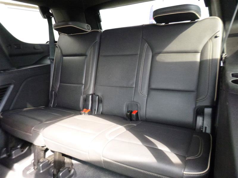 Used 2023 GMC Yukon SLT AWD/4WD image 7
