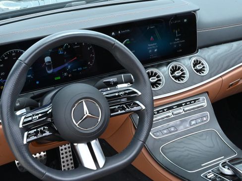 Used 2023 Mercedes-Benz E 450 Cabriolet image 15