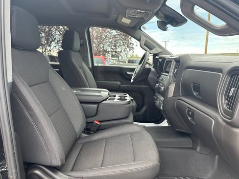Used 2025 Chevrolet Silverado 1500 Custom Trail Boss w/ Dark Appearance Package AWD/4WD image 26