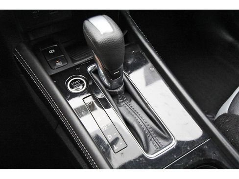 Used 2024 Nissan Kicks SR w/ SR Premium Package FWD image 24