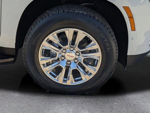 Used 2026 GMC Yukon XL Denali w/ Advanced Technology Package image 7