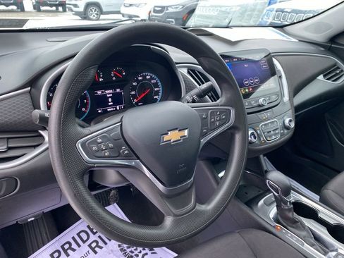 Used 2023 Chevrolet Malibu LT image 17