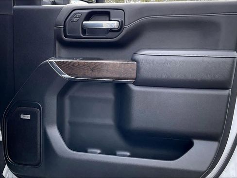 Certified 2022 GMC Sierra 3500 Denali w/ Denali Ultimate Package image 23