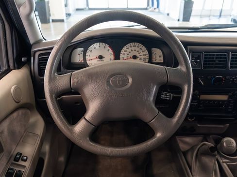 Used 2004 Toyota Tacoma 2WD Xtracab image 12