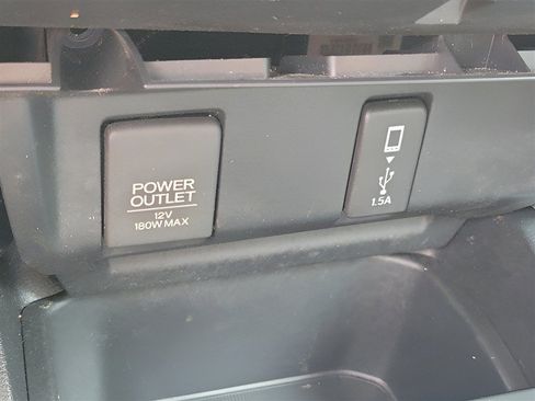 Used 2018 Honda Fit Sport image 10