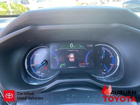Certified 2024 Toyota RAV4 LE AWD/4WD image 36