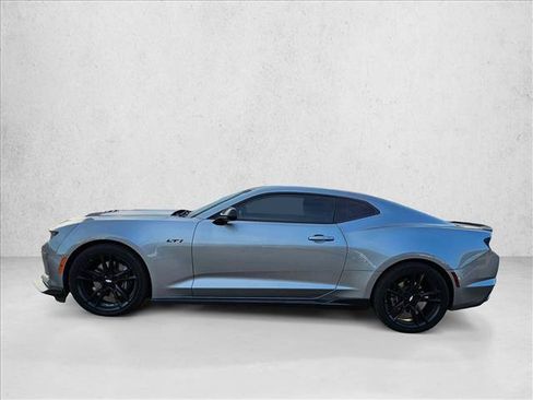 Used 2023 Chevrolet Camaro LT RWD image 9