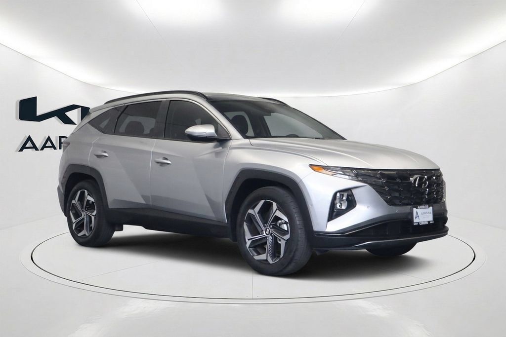 Used 2023 Hyundai Tucson Limited FWD image 3