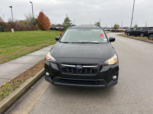 Used 2018 Subaru Crosstrek 2.0i Premium w/ Moonroof Package image 2
