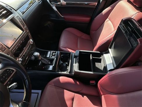 Used 2020 Lexus GX 460 Premium image 29