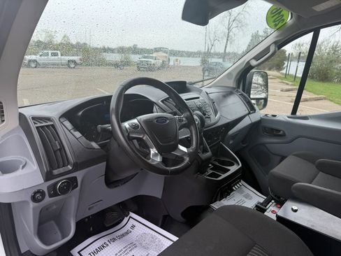 Used 2016 Ford Transit 250 130 Low Roof RWD image 9