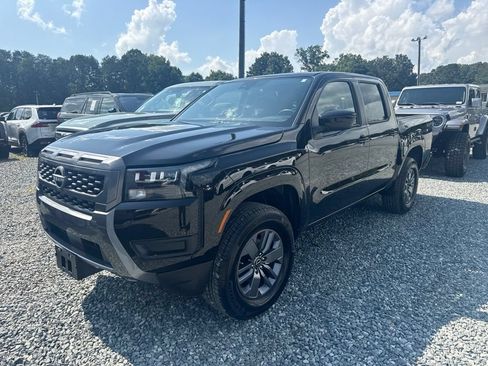 Used 2026 Nissan Frontier SV AWD/4WD image 1