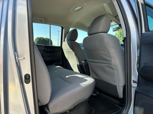 Used 2020 Toyota Tacoma SR image 29