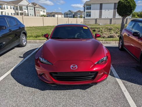 Used 2020 MAZDA MX-5 Miata RF Grand Touring image 2