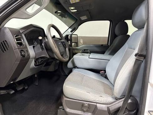 Used 2015 Ford F250 XLT w/ FX4 Off-Road Package AWD/4WD image 13