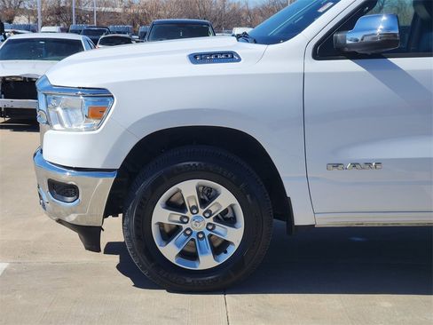 Used 2024 RAM 1500 Laramie image 8
