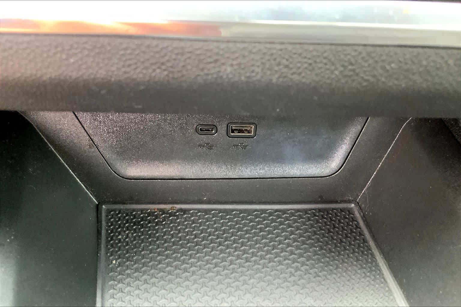 Used 2025 Chevrolet Equinox LT w/ Convenience Package II FWD image 34