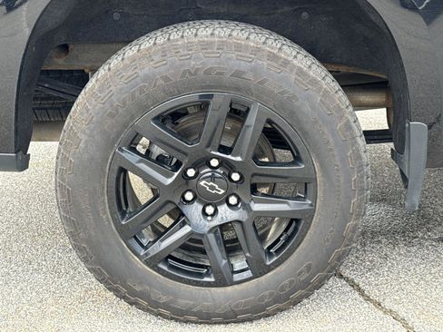 Used 2023 Chevrolet Silverado 1500 RST image 9