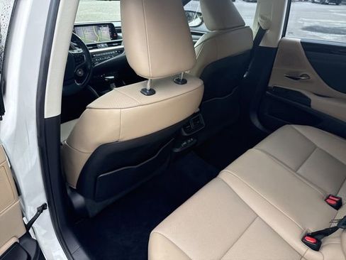 Used 2020 Lexus ES 350 w/ Premium Package FWD image 22