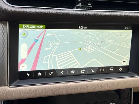 Used 2020 Jaguar XF Prestige image 21