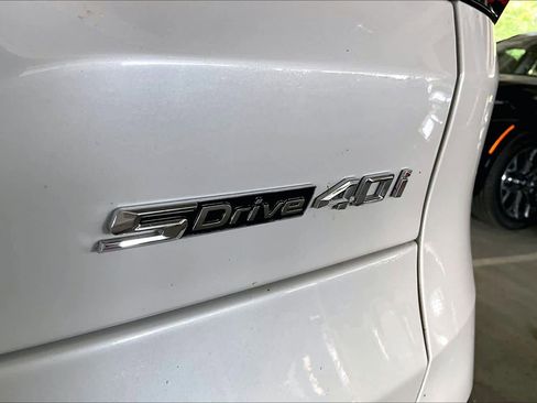 Certified 2025 BMW X5 sDrive40i w/ Climate Comfort Package RWD image 9