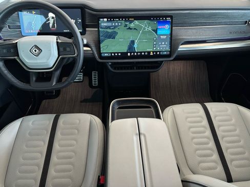 Used 2024 Rivian R1S Adventure AWD/4WD image 15