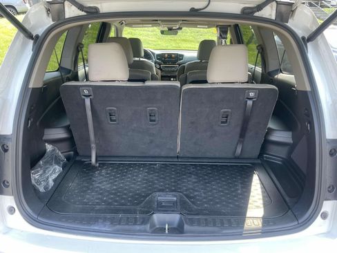 Used 2020 Honda Pilot Touring image 8