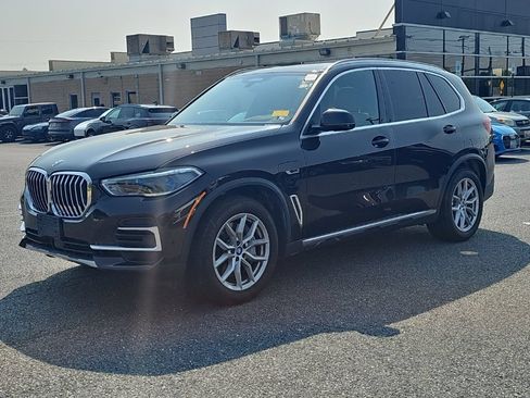 Used 2023 BMW X5 xDrive45e w/ Executive Package AWD/4WD image 16