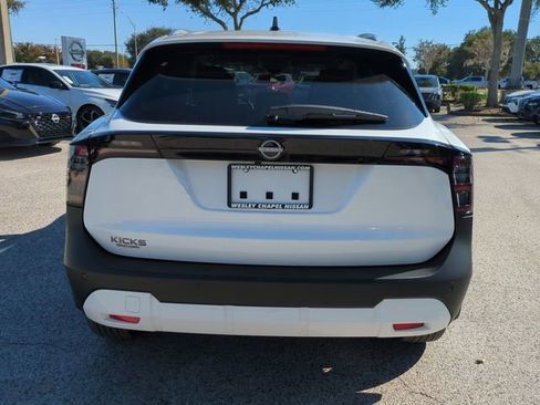 New 2026 Nissan Kicks SV image 6