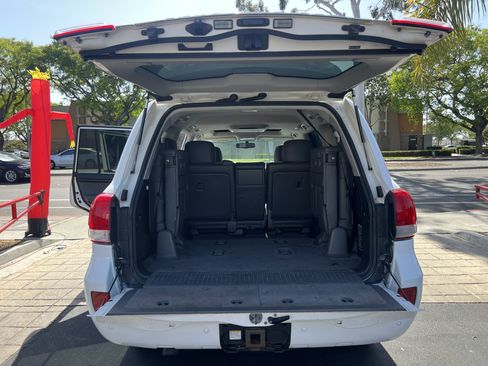 Used 2008 Toyota Land Cruiser AWD/4WD image 34