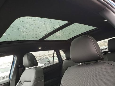 New 2026 Volkswagen Atlas Cross Sport SE image 7