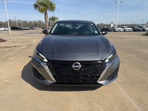 Used 2025 Nissan Altima 2.5 S image 8