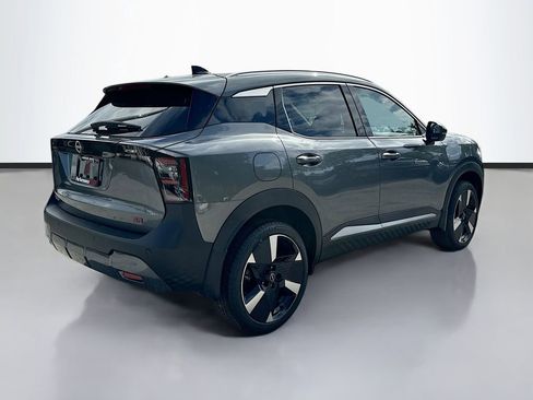 New 2026 Nissan Kicks SR image 8