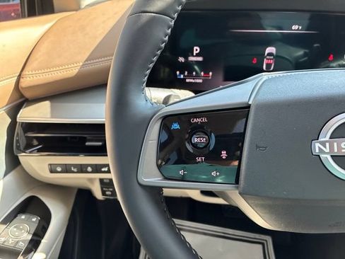 Certified 2025 Nissan Murano Platinum w/ Cargo Package AWD/4WD image 39