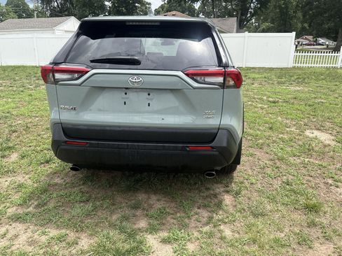Used 2021 Toyota RAV4 XLE Premium AWD/4WD image 6