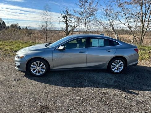 Used 2023 Chevrolet Malibu LT image 3