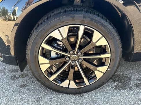 New 2026 Volvo XC60 B5 Plus w/ Protection Package Premier image 10