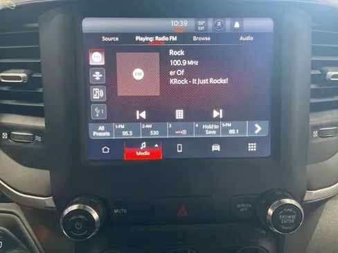 Used 2024 RAM 2500 Big Horn w/ Bed Utility Group image 19